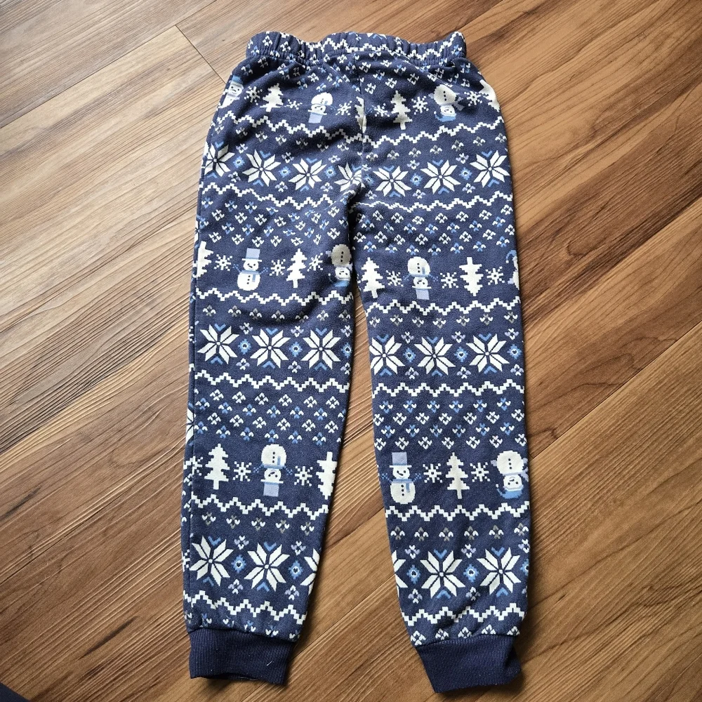 Kids 4T Set of 2 Winter Holiday Fair Isle Holiday Pajama sets EUC Red & Blue